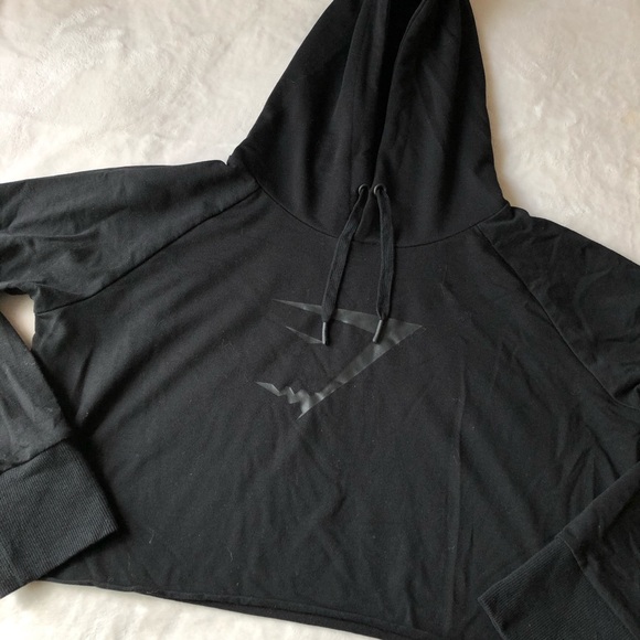 Gym shark cropped hoodie